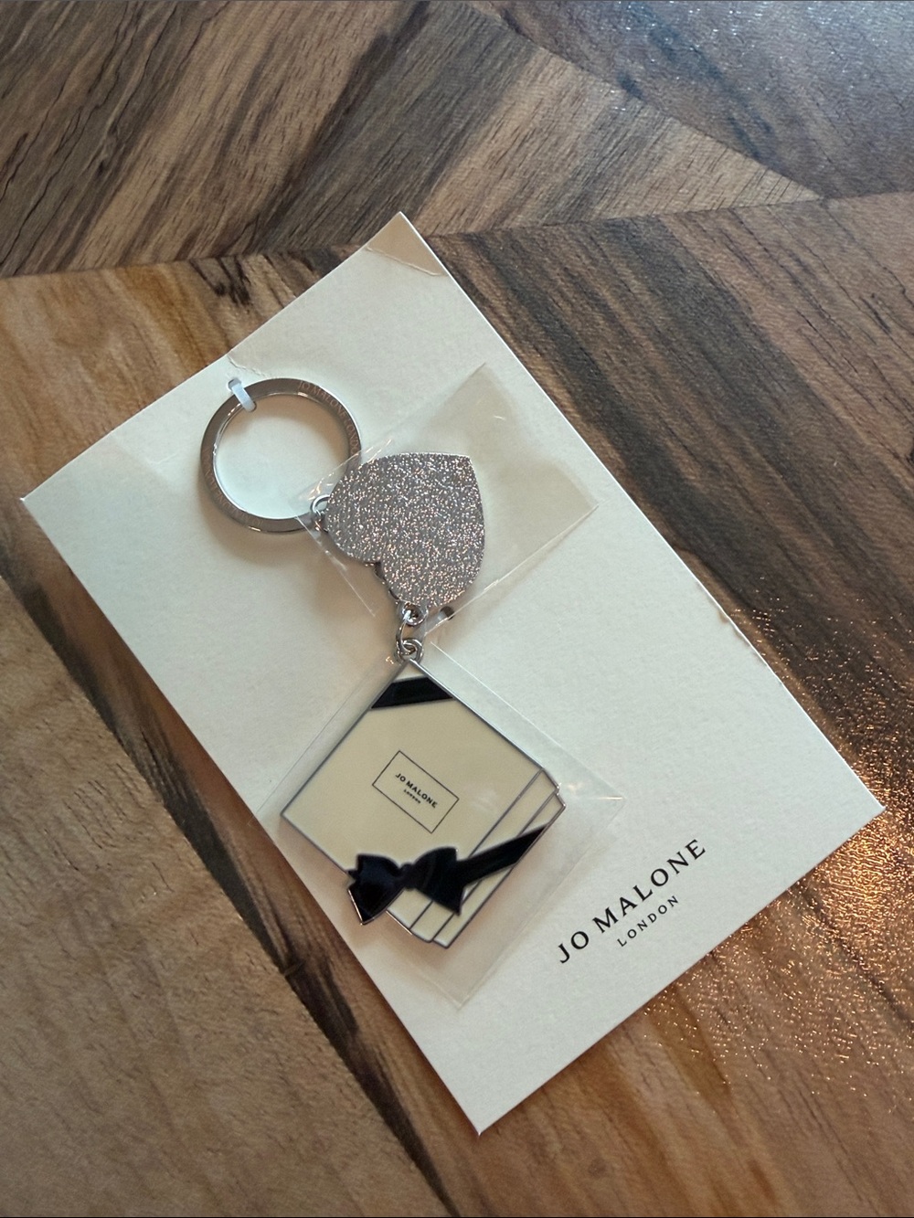 Jo Malone London - Key Chain - Picture 2 of 2